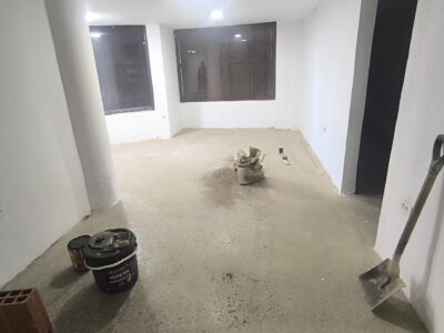 Venta o alquiler, Local Comercial. Av Roosevelt