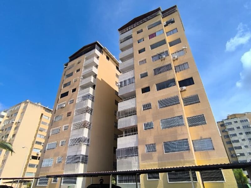 Apartamento en Urb. Bosque Real - Charallave