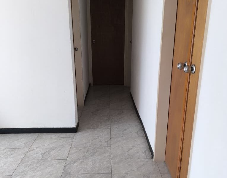 Apartamento en Urb. Bosque Real - Charallave