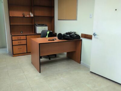 Oficina en C.C Los Chaguaramos