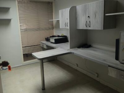 Oficina en C.C Los Chaguaramos